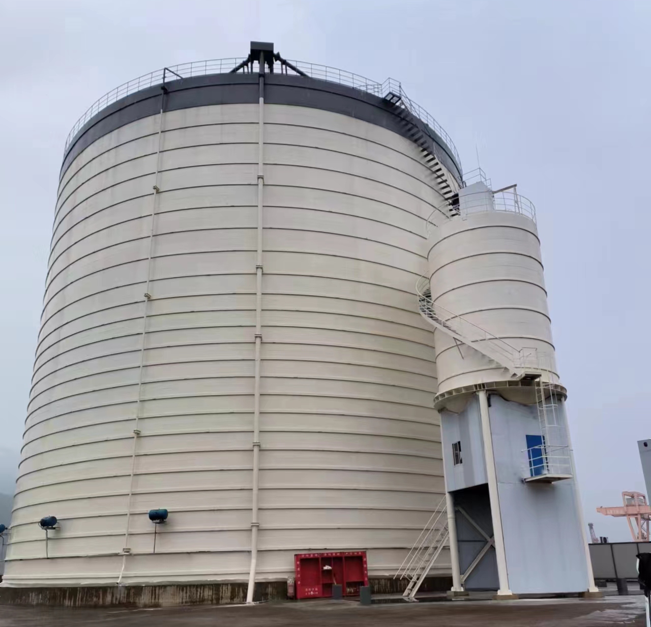 陆良10万吨水泥钢板库